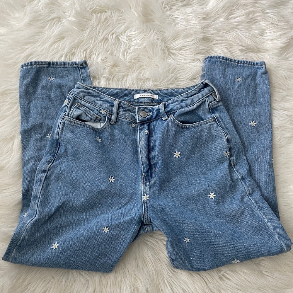 PacSun Raining Daisy Mom Jeans